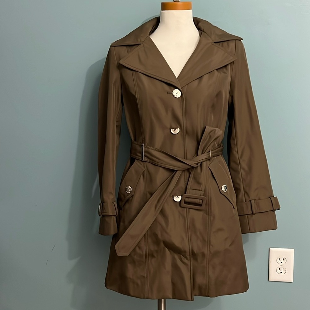 Calvin Klein women’s extra small coat, brown with removable hoodie